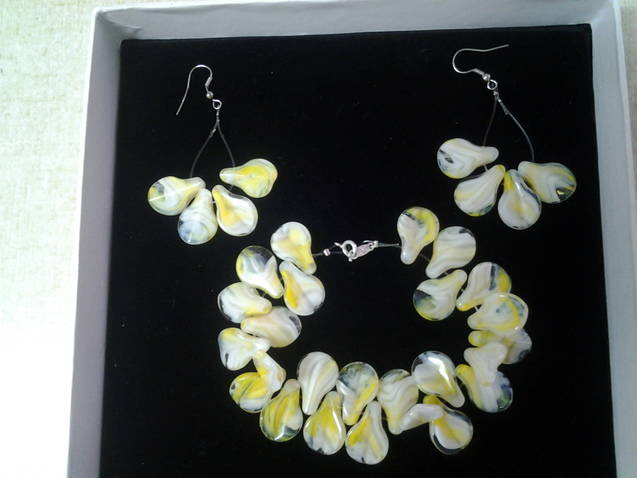 Necklace & earing set